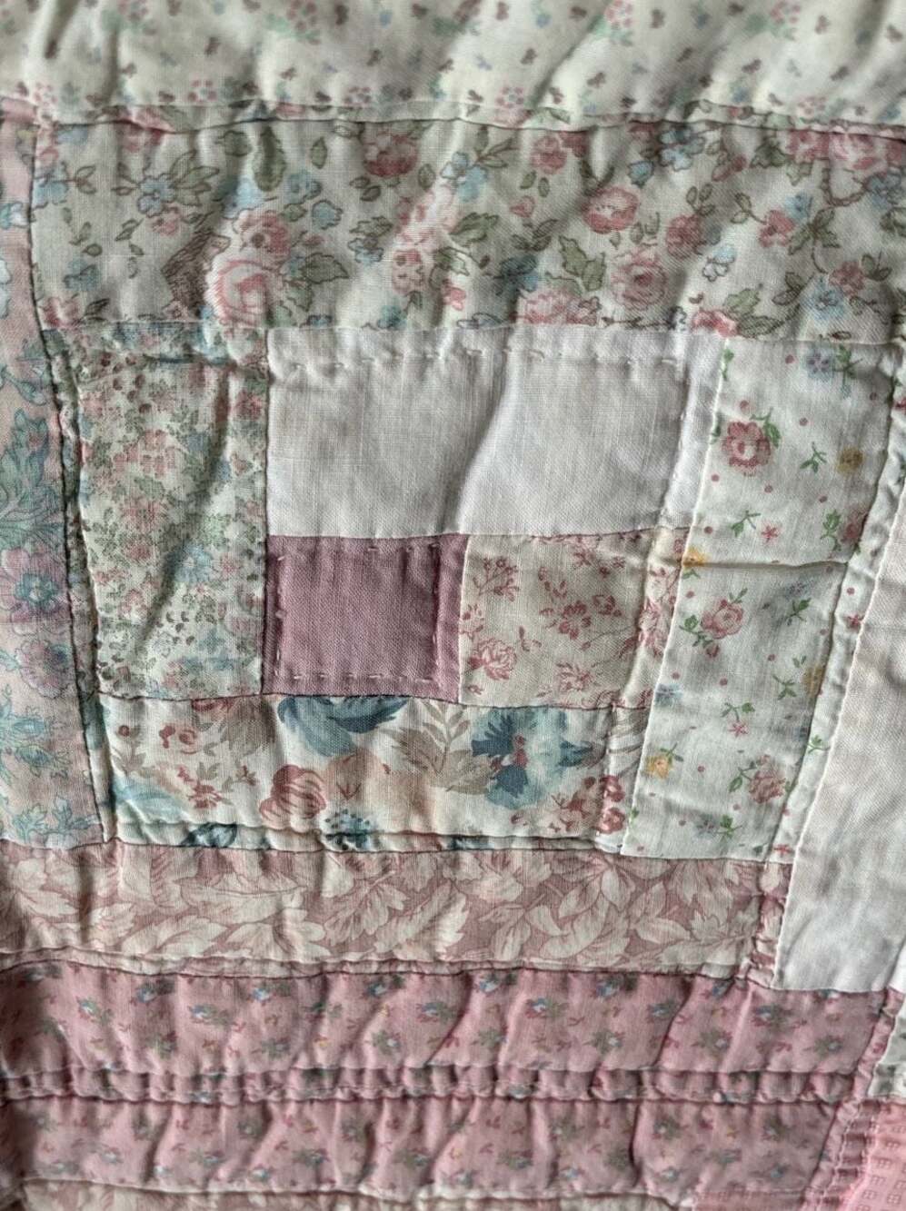 Vintage Pink Floral Patchwork Log Cabin Quilt Twin 61x80 - Picture 7 of 9